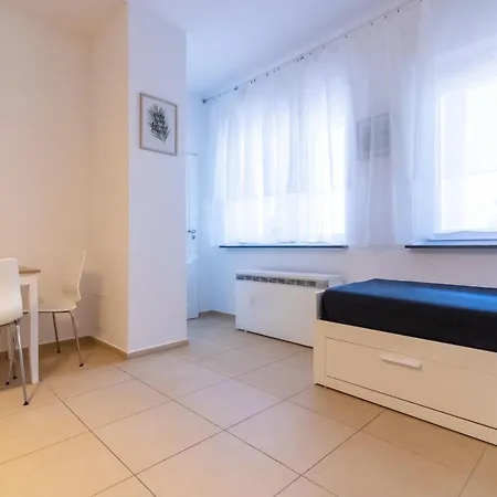 Golden Apartments/Radziw12 דירה *